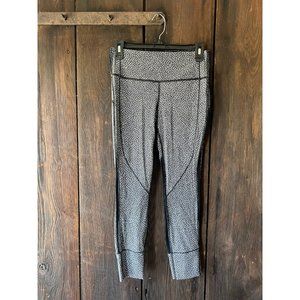 Lululemon leggings size 6